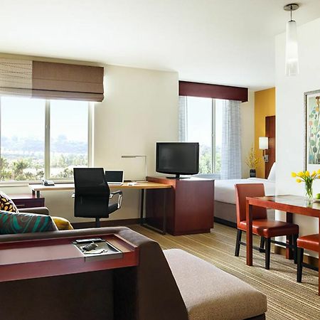 Residence Inn Indianapolis Airport מראה חיצוני תמונה