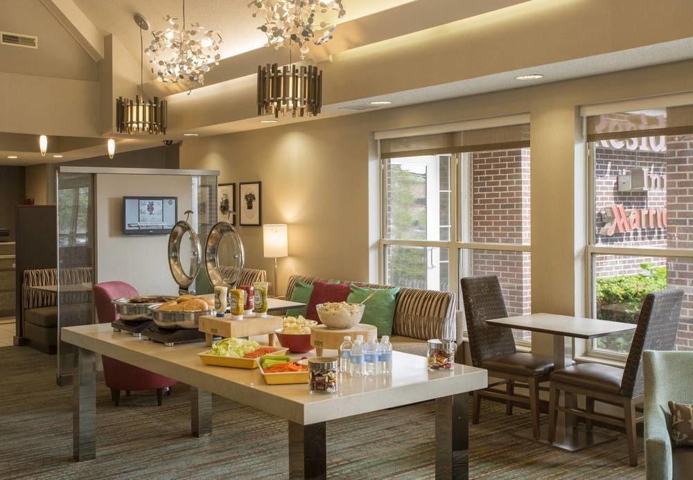 Residence Inn Indianapolis Airport מראה חיצוני תמונה