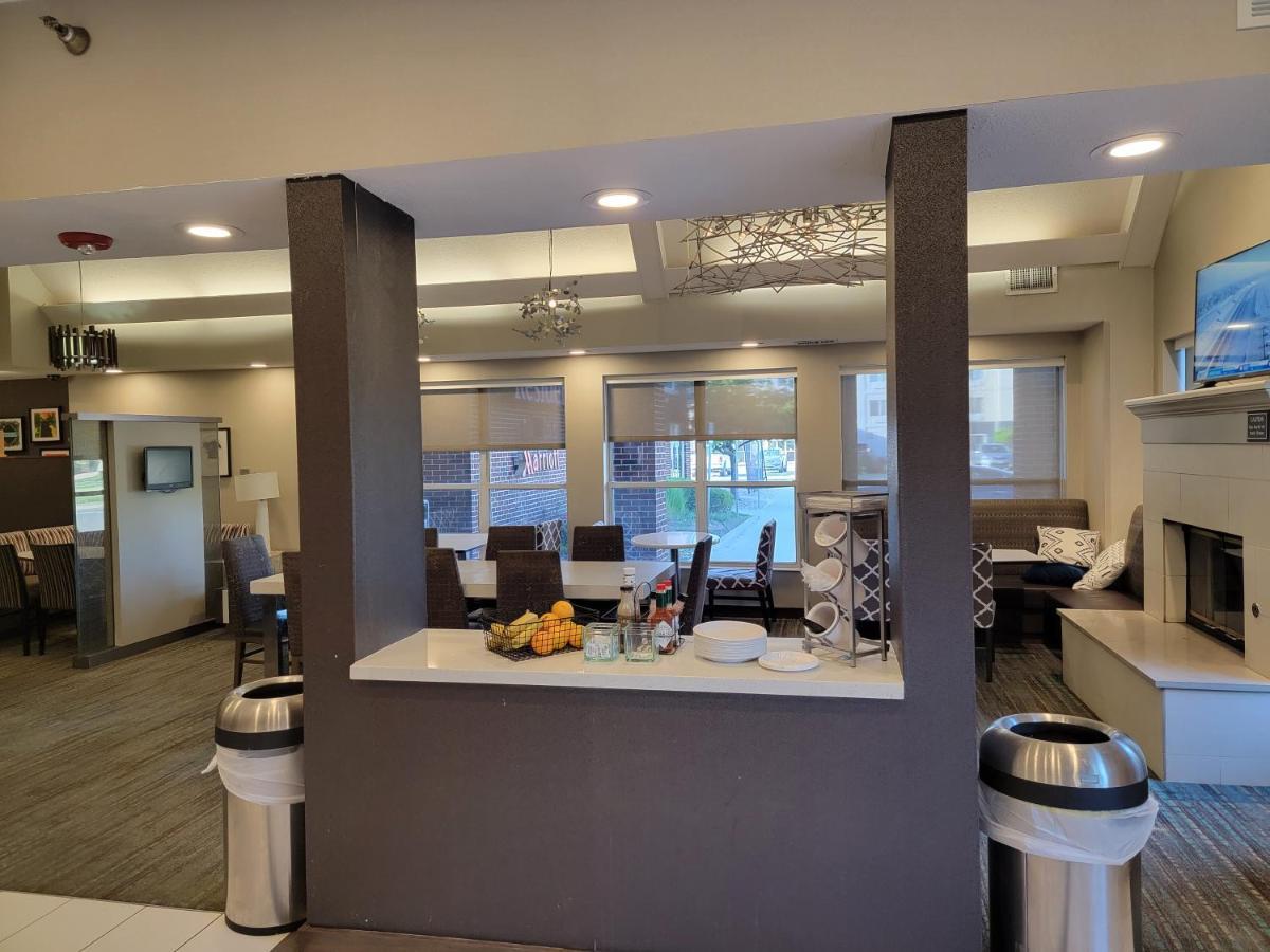 Residence Inn Indianapolis Airport מראה חיצוני תמונה