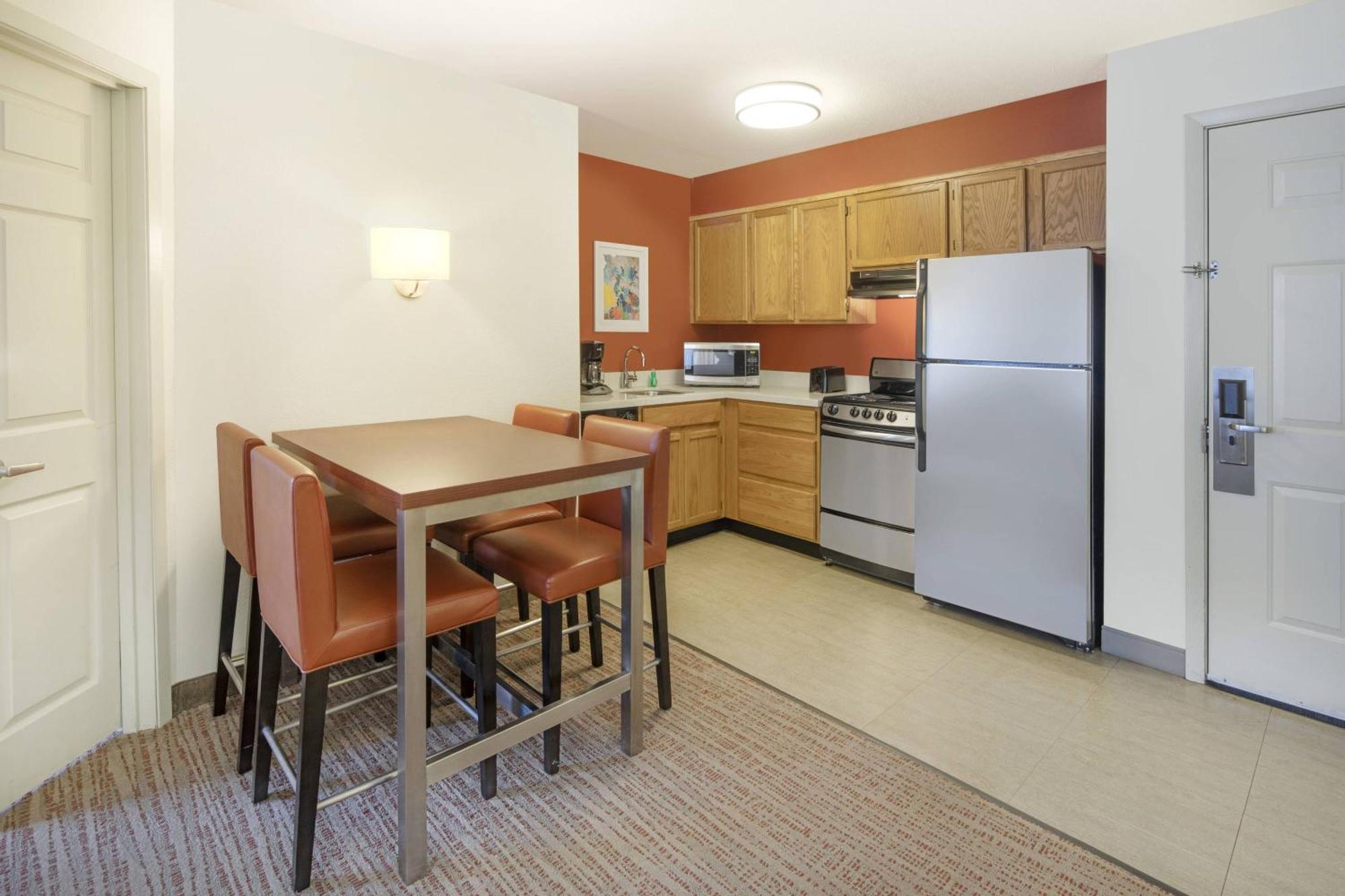 Residence Inn Indianapolis Airport מראה חיצוני תמונה