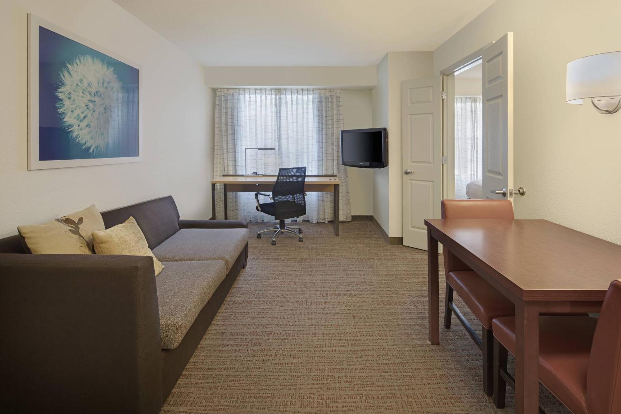 Residence Inn Indianapolis Airport מראה חיצוני תמונה